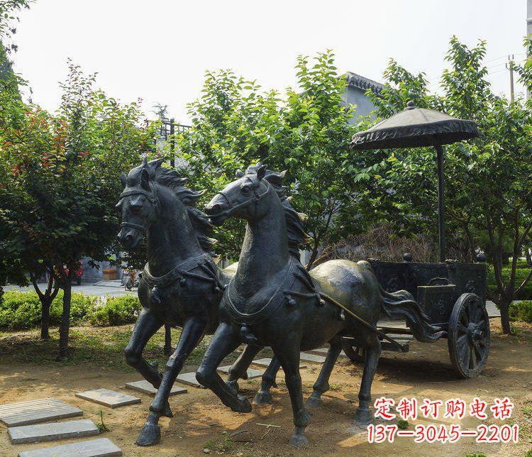 南阳风格弥漫的古典马车铜雕