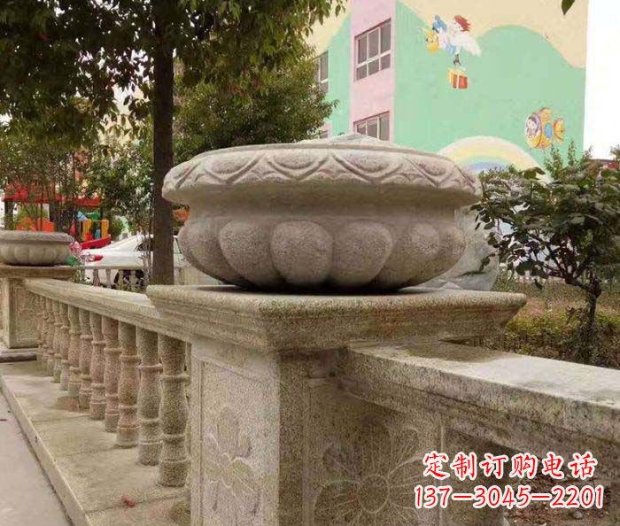 南阳公园景观砂岩花盆石雕