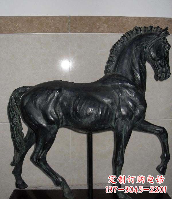 南阳马动物铜雕景观雕塑