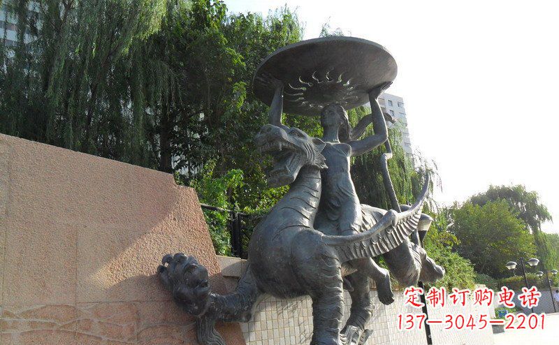 南阳公园骑着飞龙的人物景观铜雕