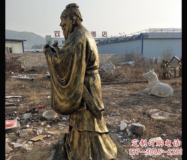 南阳铜铸孔子雕塑,传承中华民族精神文化