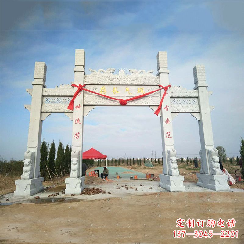 南阳中领雕塑专业定制公园三间四柱牌坊雕塑