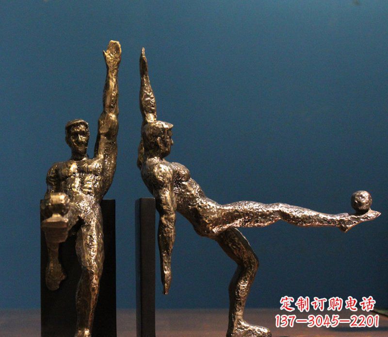 南阳高雅足球形象铜雕
