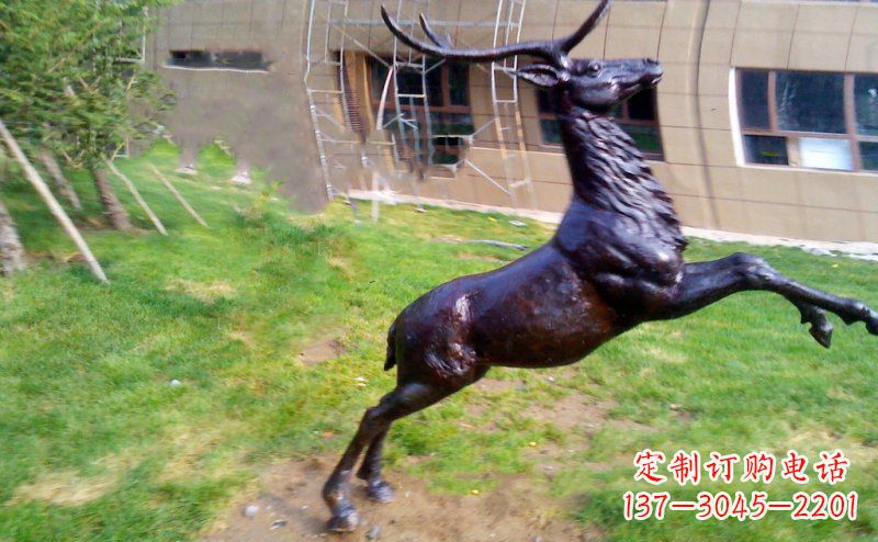 南阳跳跃的鹿动物铜雕