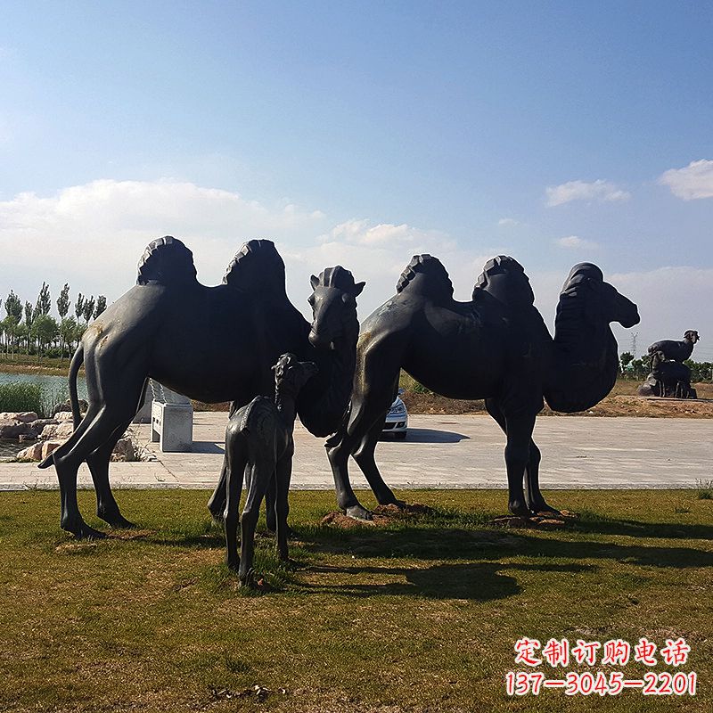 南阳铜骆驼雕塑,精致景观装饰