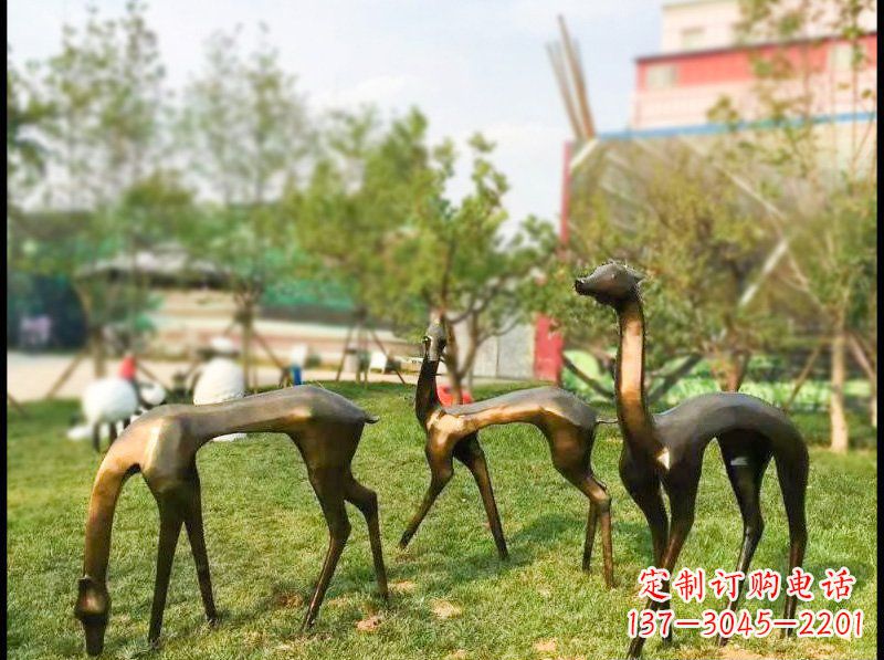 南阳艺术欣赏——梅花鹿雕塑