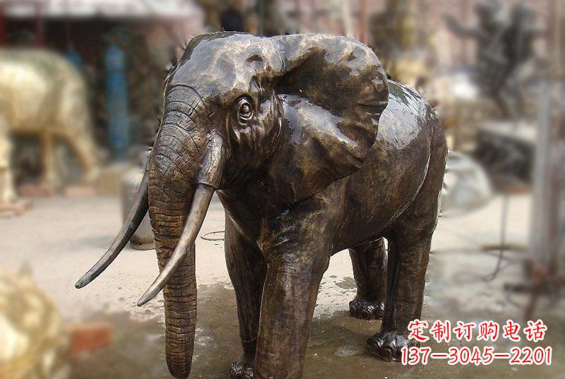 南阳优雅而典雅的铜质大象雕塑