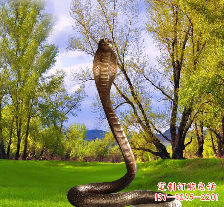 南阳铜质眼镜蛇动物雕塑