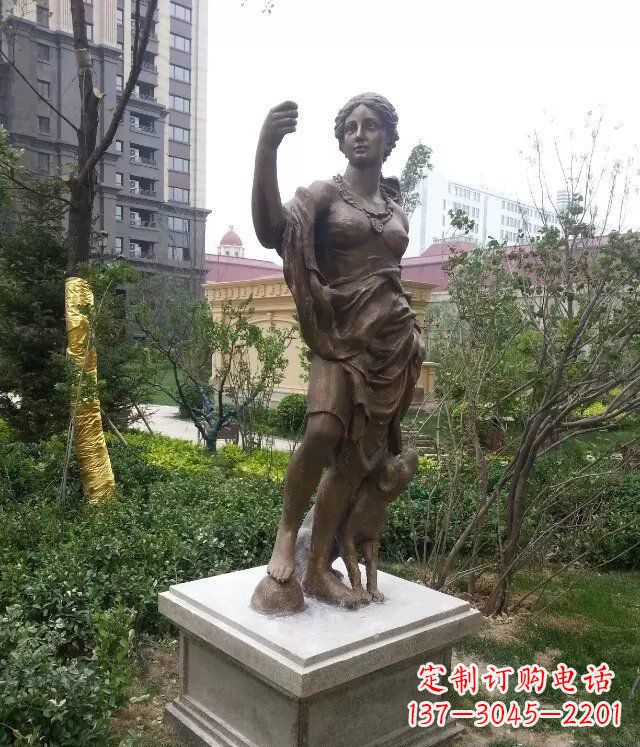 南阳公园西方女人人物铜雕_1
