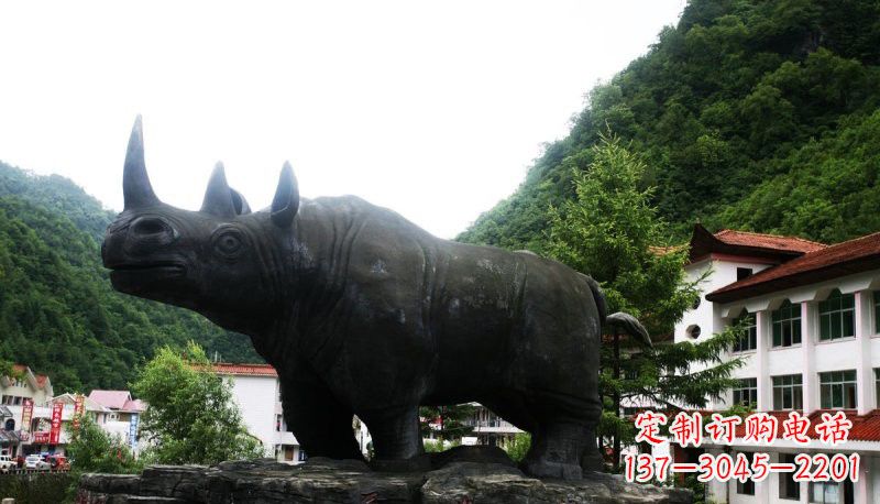 南阳艺术犀牛石雕