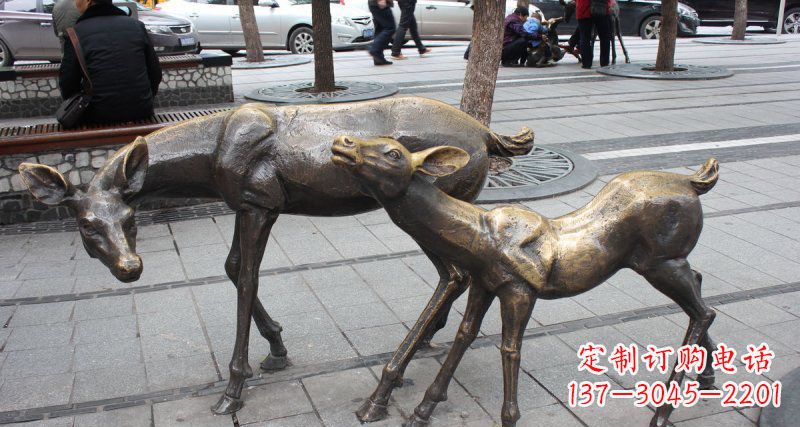 南阳公园小鹿动物铜雕 (2)
