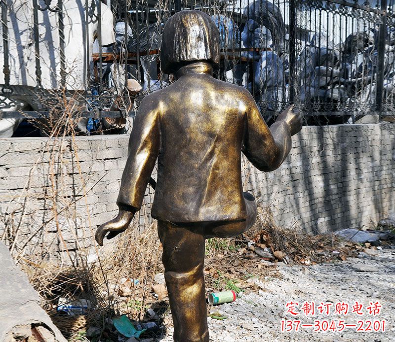 南阳纯正艺术——公园小女孩踢毽子铜雕