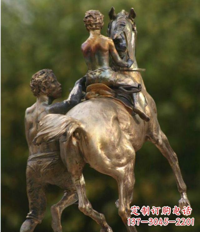 南阳浪漫无限,精致骑马铜雕