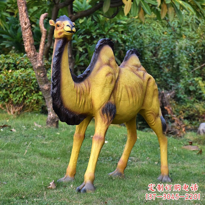南阳公园园林仿真站立的骆驼雕塑