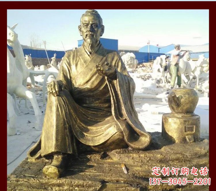 南阳张仲景雕塑——杰出古代名人熬中药的传奇
