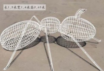 南阳美轮美奂的蚂蚁镂空雕塑