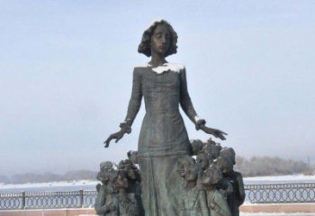 南阳铜雕学生人物欢乐的小学生雕塑