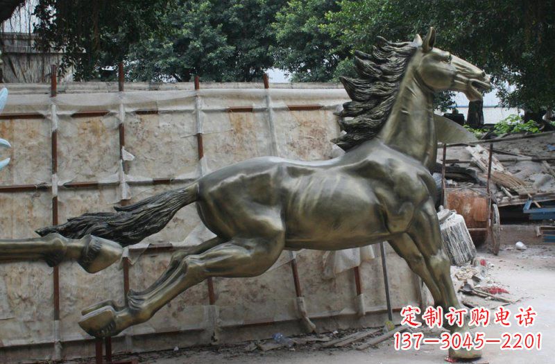 南阳逸致领雕:广场奔马动物铜雕