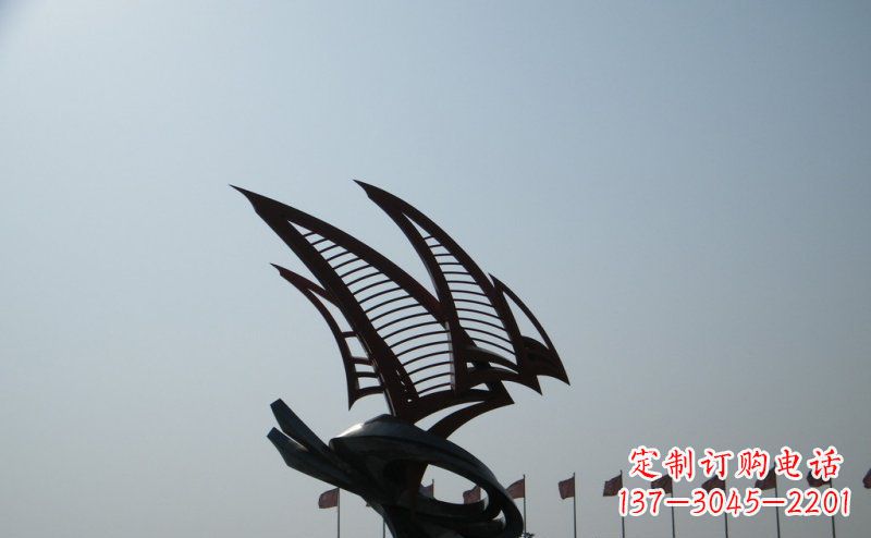 南阳广场不锈钢抽象帆船雕塑