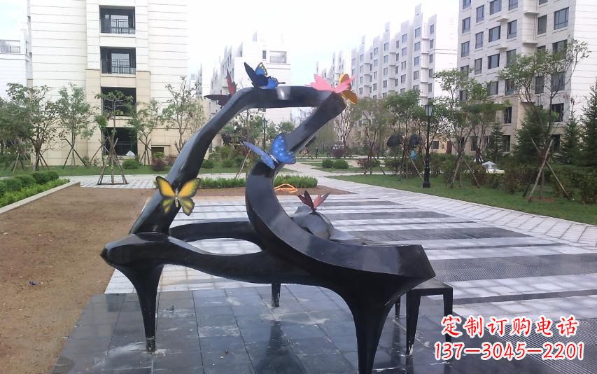 南阳高端大气不锈钢抽象钢琴雕塑