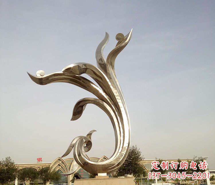 南阳中国传统图案雕刻定制——高端不锈钢抽象金凤凰雕塑