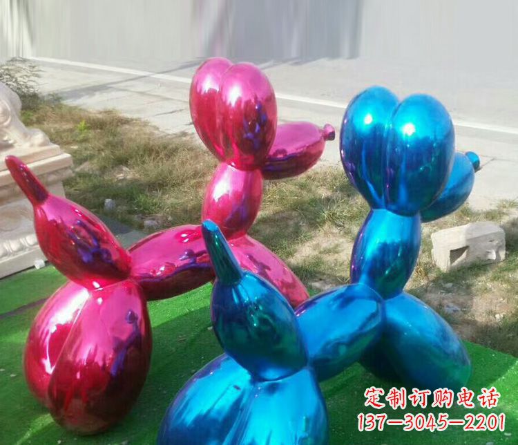 南阳中领雕塑:精美不锈钢小狗雕塑,给您带来温馨的家庭氛围!