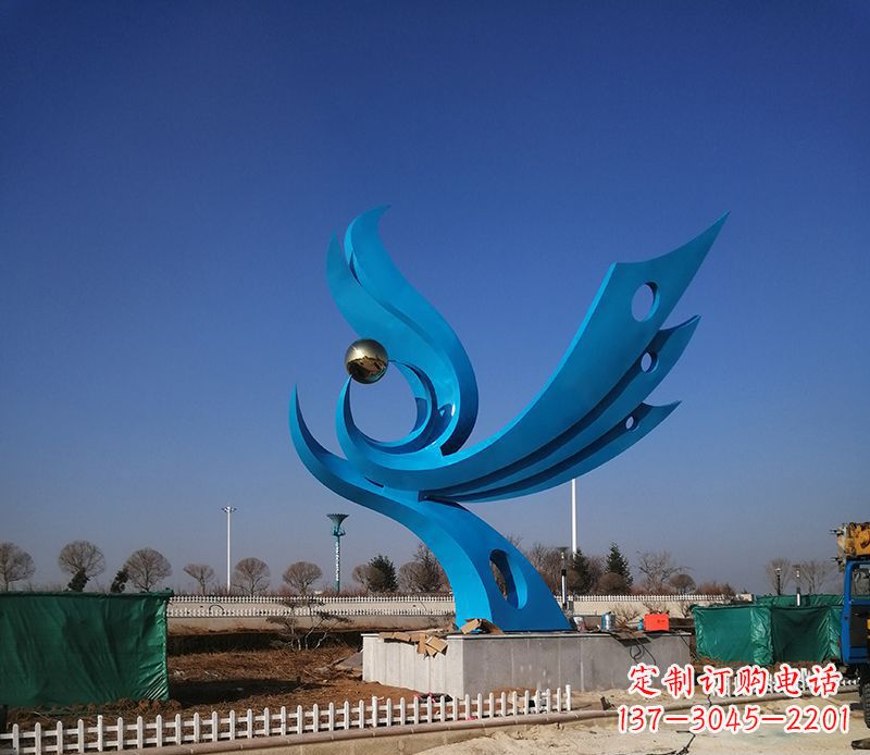 南阳广场不锈钢凤凰雕塑