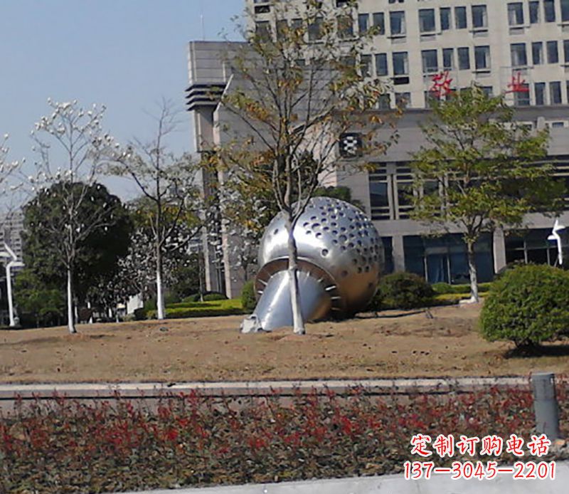 南阳传统话筒雕塑,融合现代美学设计