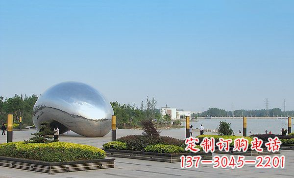 南阳华丽而唯美的不锈钢水滴雕塑