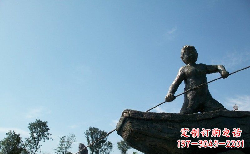 南阳男孩撑船铜雕,营造童趣氛围