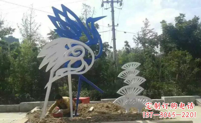 南阳精美天鹅不锈钢雕塑