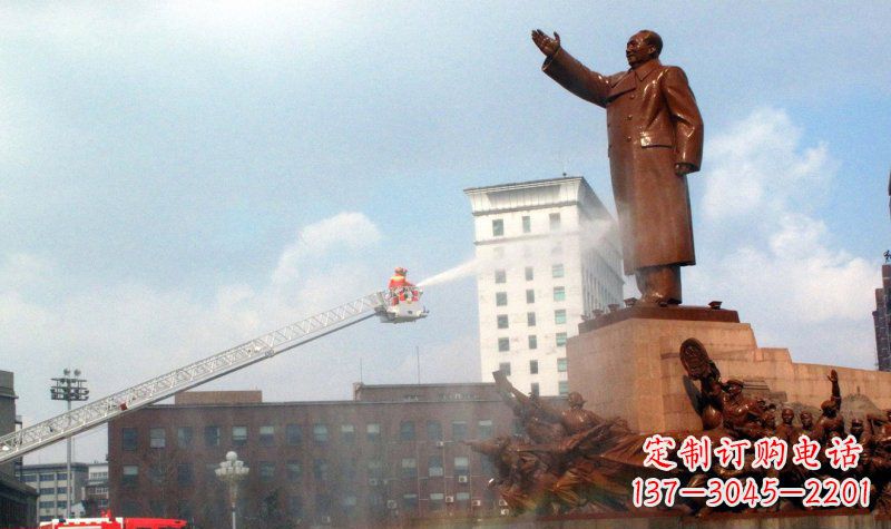 南阳精致雕塑,极致致敬——毛主席景观铜雕