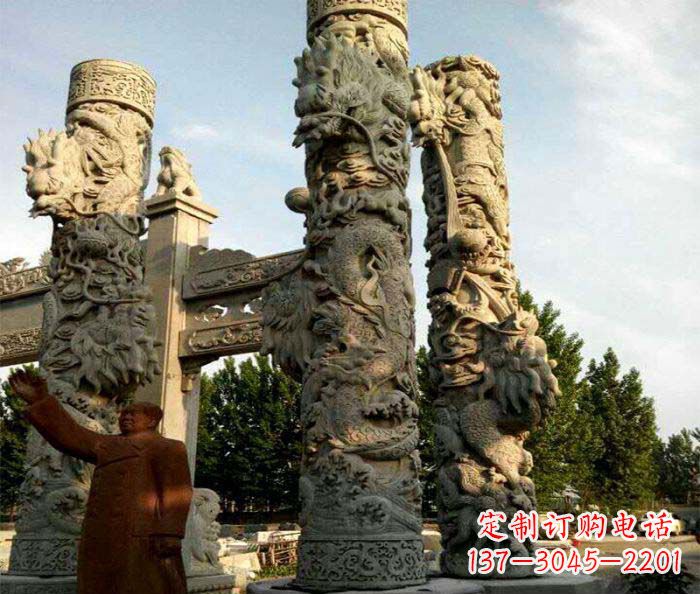 南阳广场景观大理石龙柱石雕