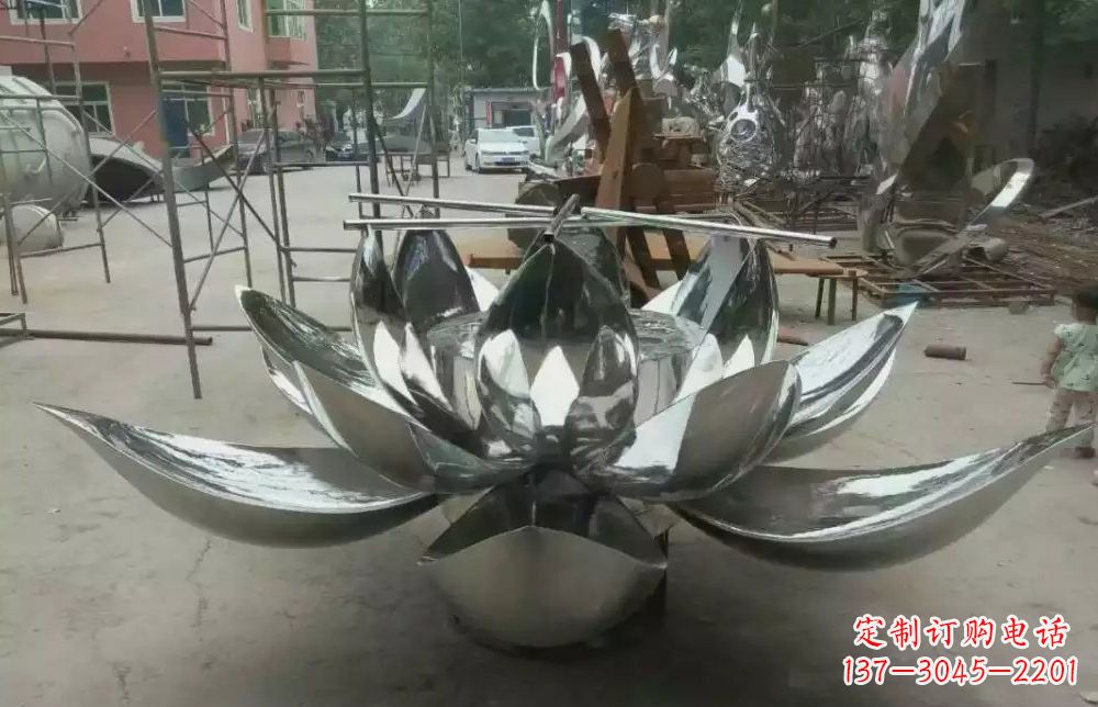 南阳精致独特的莲花不锈钢雕塑