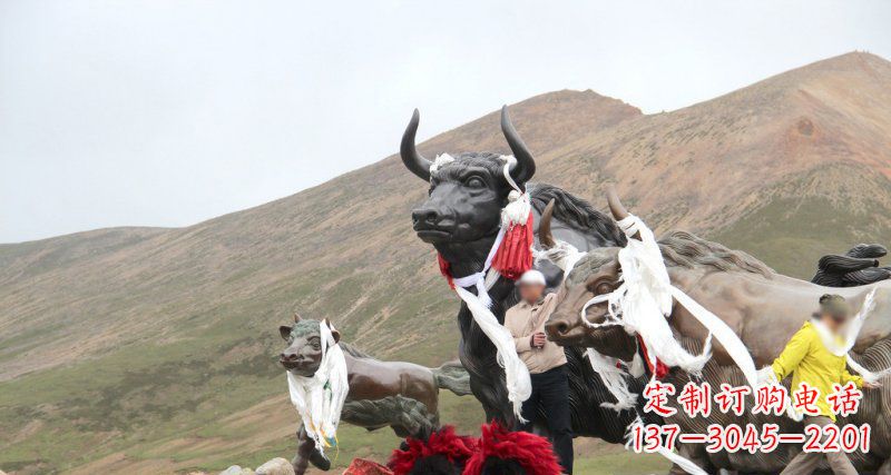 南阳完美纪念:牦牛景观铜雕