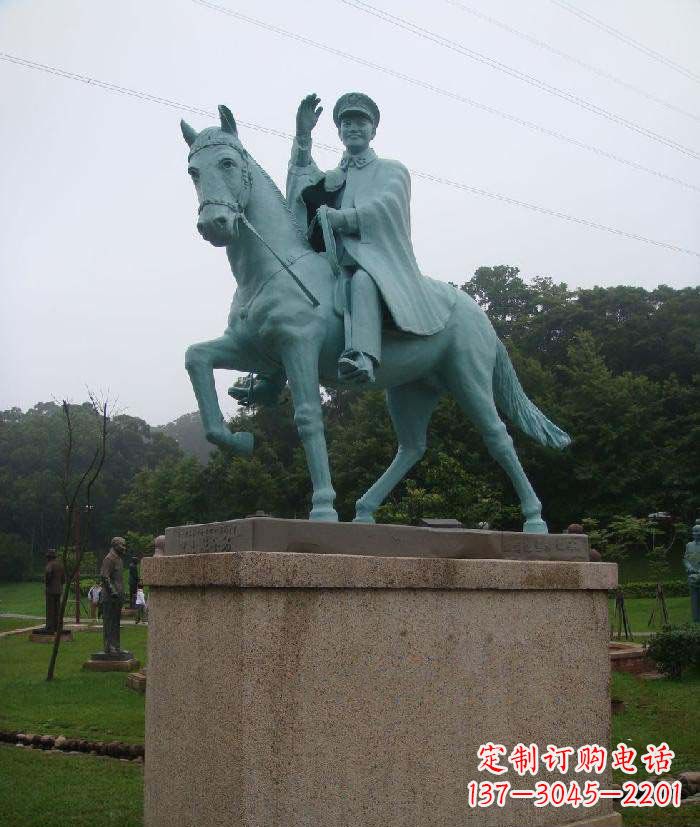 南阳解放军景观铜雕骑马雕塑