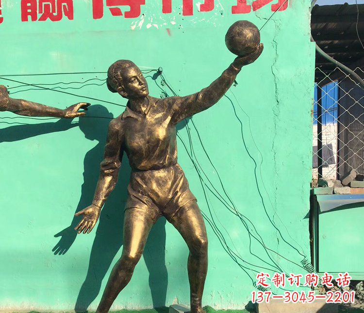 南阳广场铜雕打排球学生人物雕塑