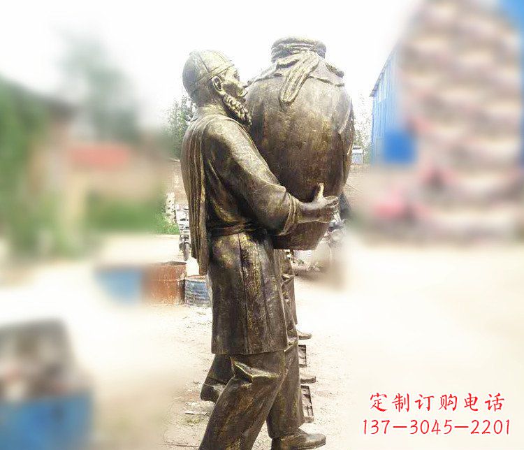 南阳广场铜雕店小二抱酒人物雕塑