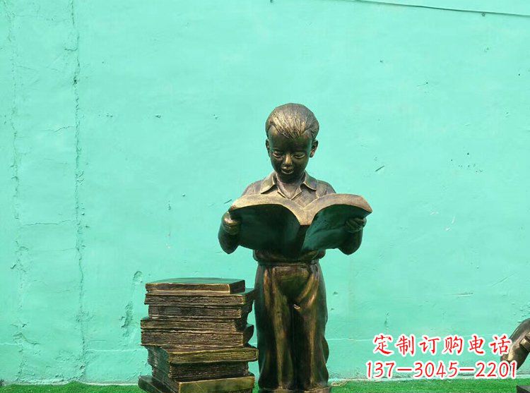 南阳精致可爱的小孩雕塑
