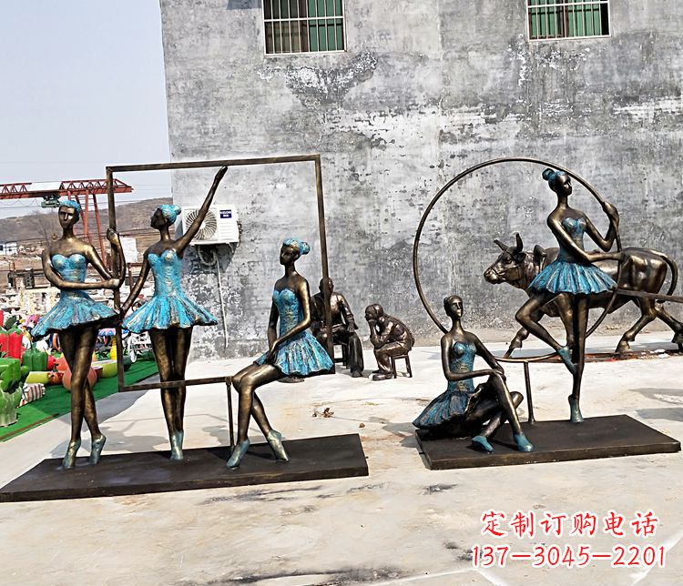 南阳广场铜雕美女人物雕塑