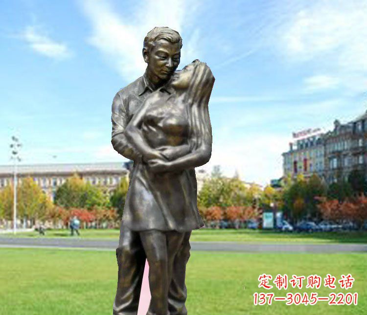 南阳一颗爱的心,用铜雕情侣人物雕塑表达