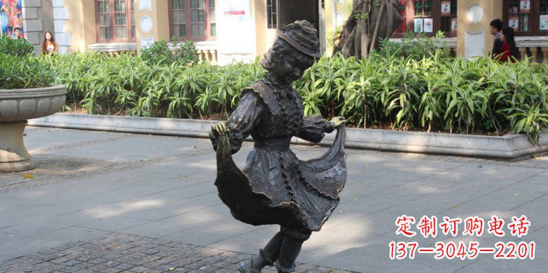 南阳中领雕塑推出的爱舞的小少女铜雕,以少女跳…