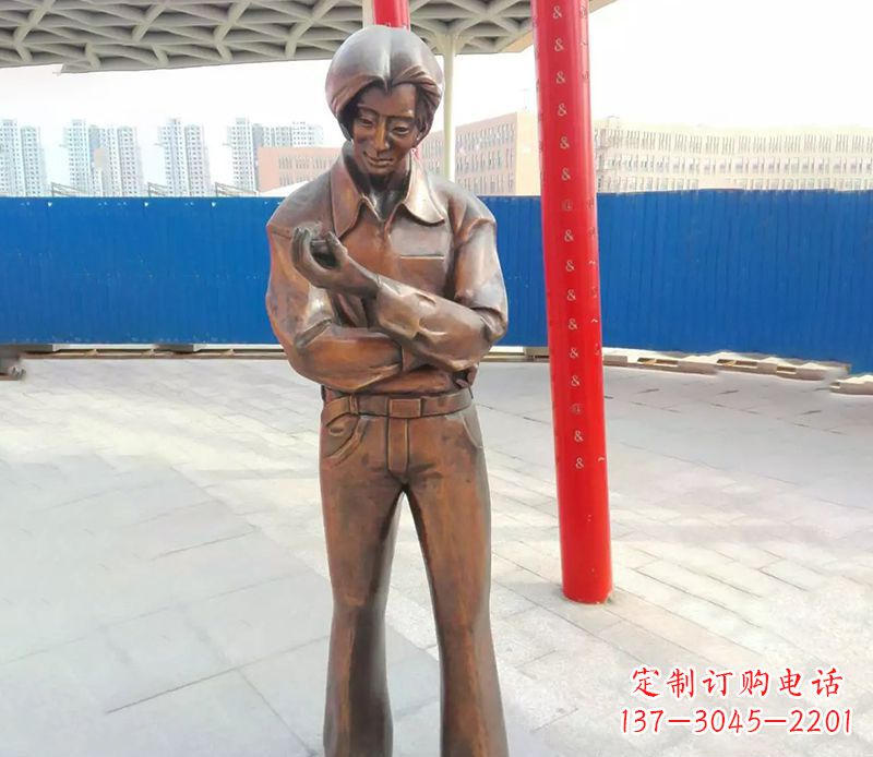 南阳中领雕塑的女性人物铜雕