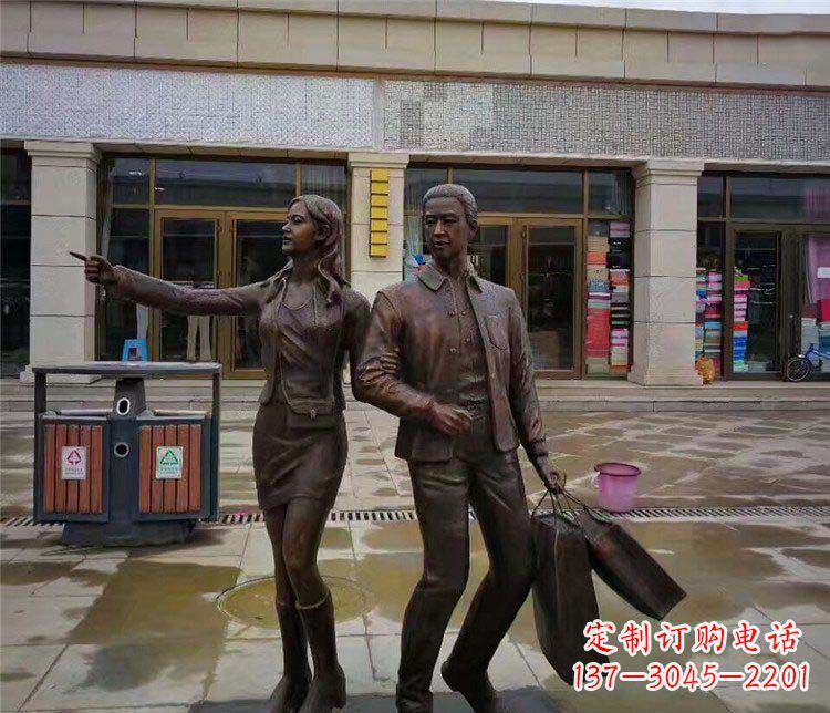 南阳唯爱永恒:情侣雕塑