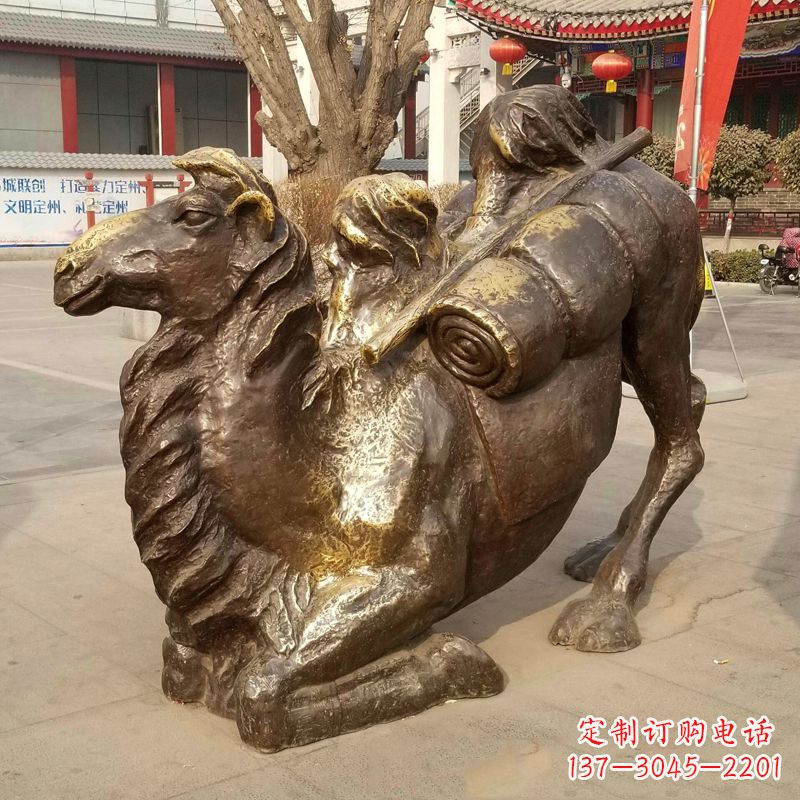 南阳跪俯的骆驼铜雕,把动物的肃穆传递给您