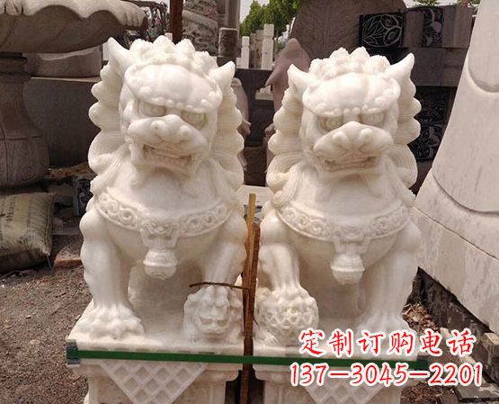 南阳汉白玉踩绣球狮子石雕_2