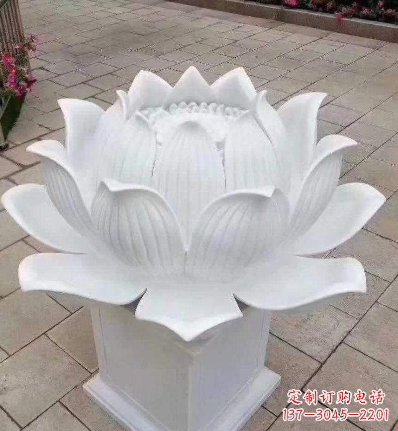南阳汉白玉荷花雕塑,把温暖带入家中