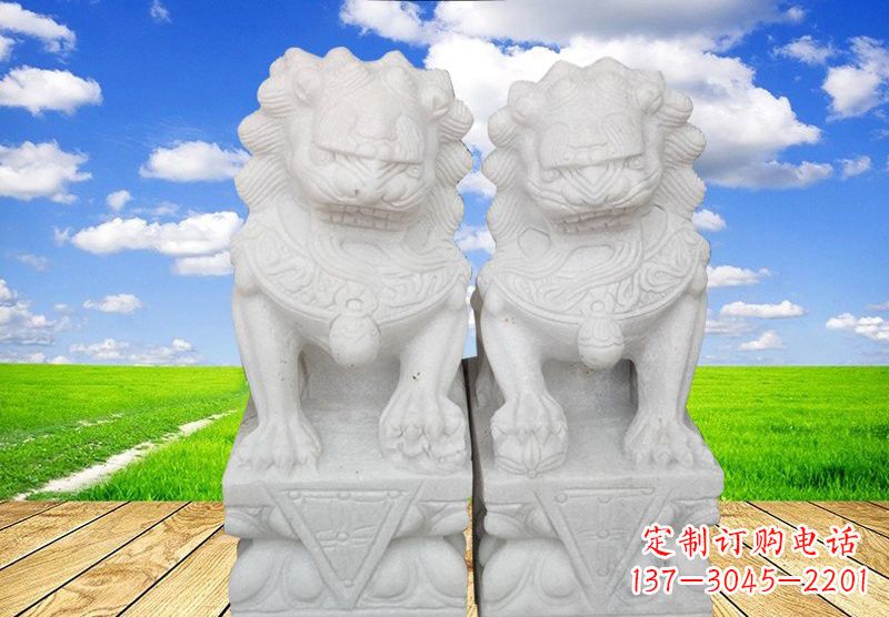 南阳汉白玉狮子雕塑表达勇士之气
