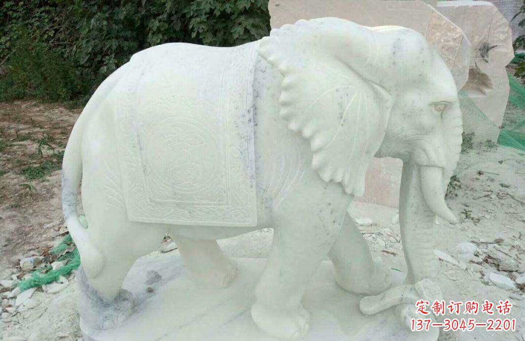 南阳山寨大象雕塑,唤醒宅邸辉煌