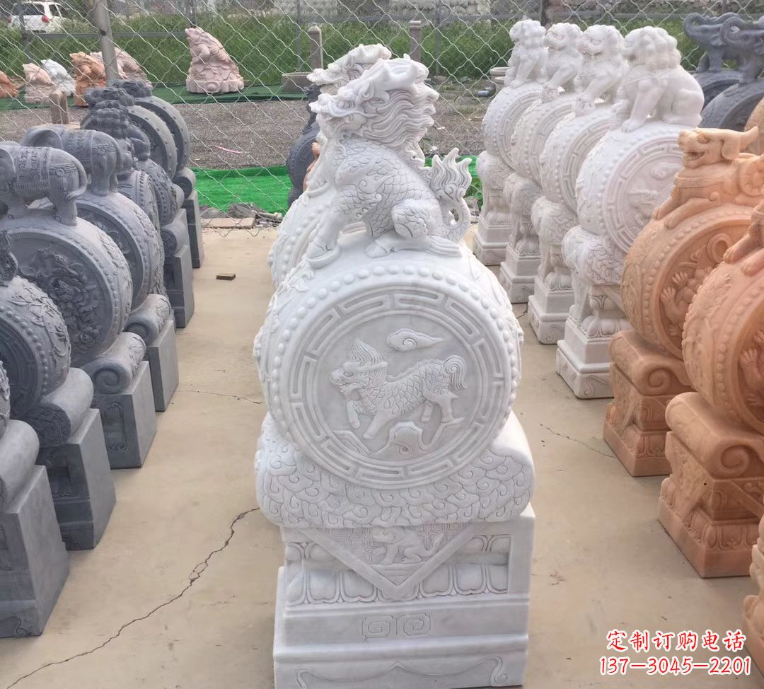 南阳展现高贵气质的经典麒麟雕塑